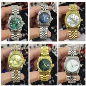 Toptan Bayan Takvimli Metal Saat