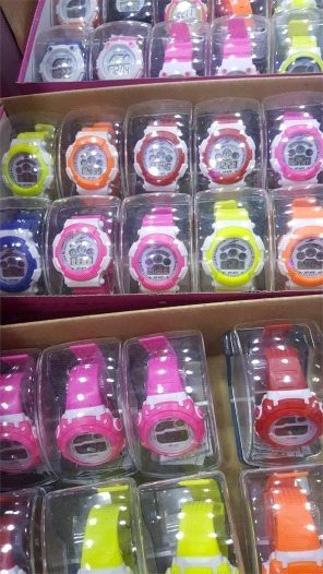 Toptan Kutulu Dijital Kız Çocuk Saat