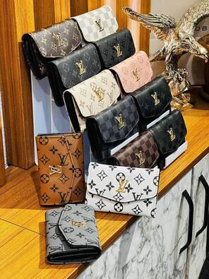 Toptan L&V Model Bayan Kapaklı  Lüx Cüzdan 