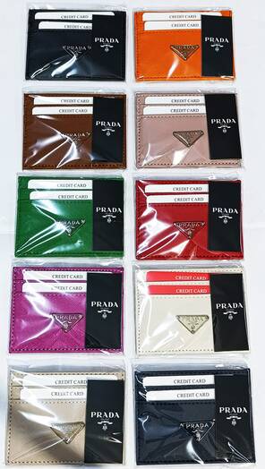 Toptan PRADA Metal Logo Amblemli Kartlık Cüzdan