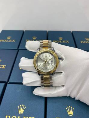 Toptan Kutulu Takvimli Yazılı Kol Saati