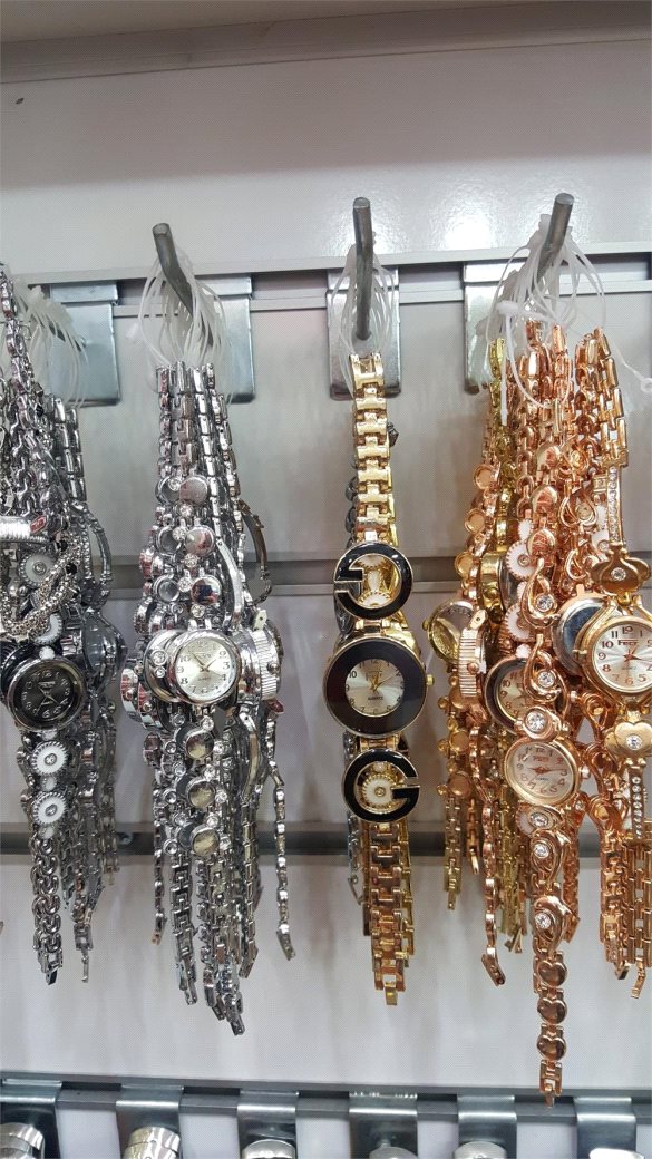 Toptan Metal Bayan Kol Saati