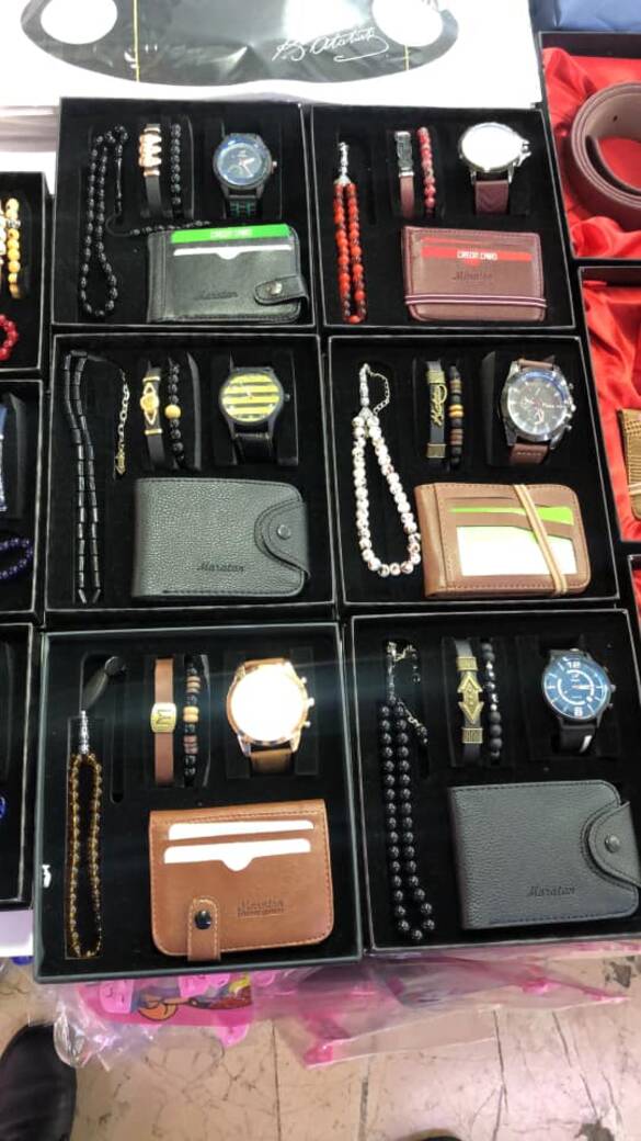 Toptan Cüzdanlı 5'Li Kutulu Saat Erkek Kombin Takımı 