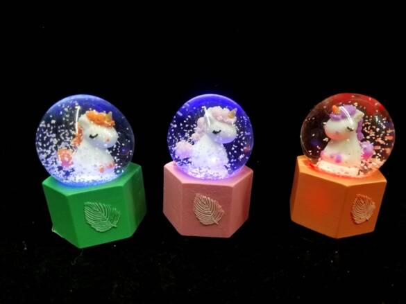 Toptan Dekoratif Minik Boy Işıklı Sulu Kar Küre 