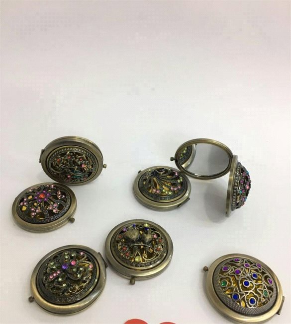 Toptan Eskitme Taşlı Cep Aynası