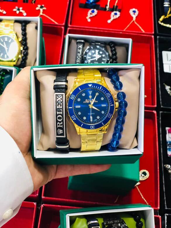 Toptan Kutulu Yazılı Kombin Saat Seti 