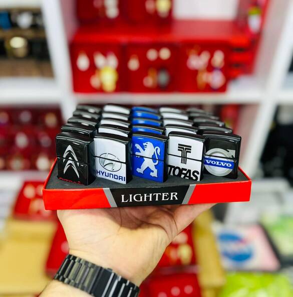 Toptan Araba Amblem Baskılı Zippo Çakmak