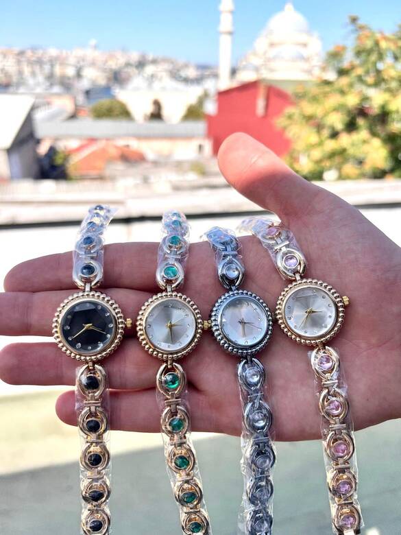 Toptan İnci Kordonlu Bayan Metal Lüx Saat 