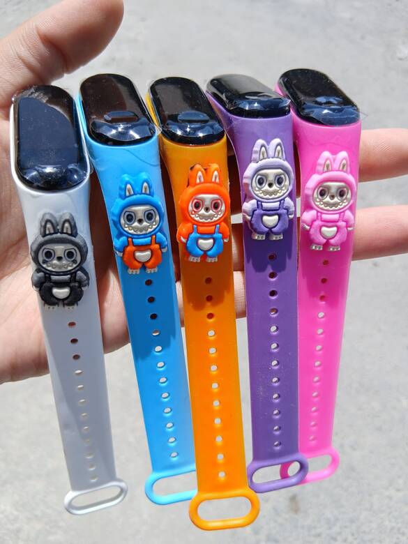 Toptan LABUBU Figürlü Su Geçirmez Çocuk Dijital Led Saat