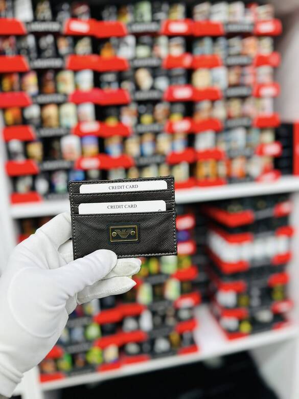 Toptan Metal Logo Baskılı Kartlık Cüzdan 