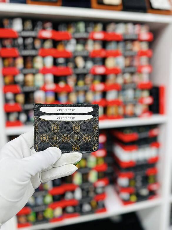 Toptan Metal Logo Baskılı Kartlık Cüzdan 