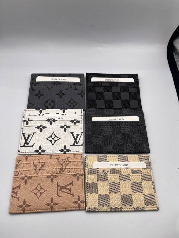 Toptan Mix Model  Markalı Yazılı Kartlık Cüzdan 