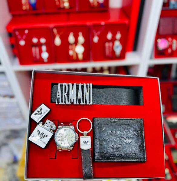 Toptan Yazılı Erkek Kutulu Kemerli Lüx Saat Seti