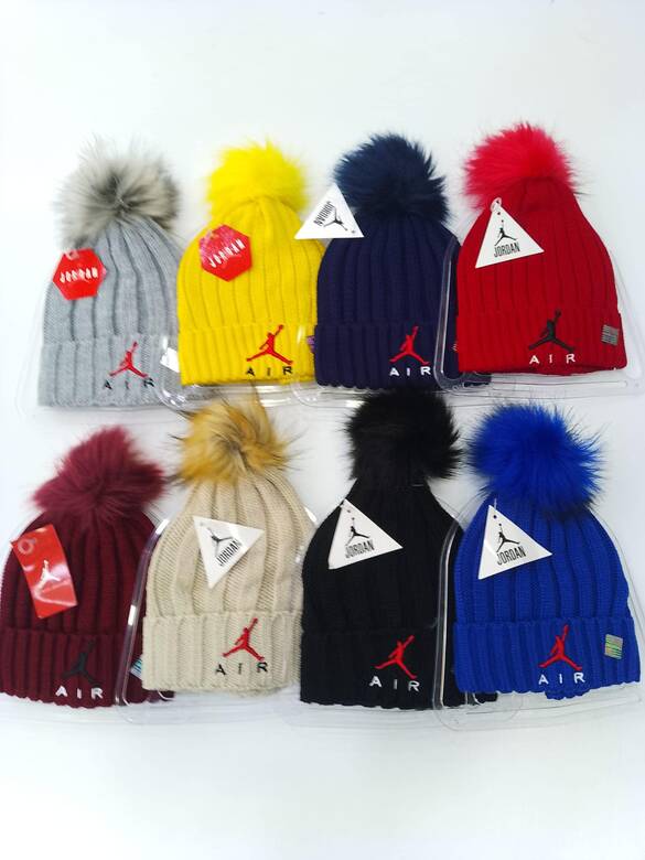 Toptan Yazılı Nakışlı Ponponlu Bayan Bere Mix Model